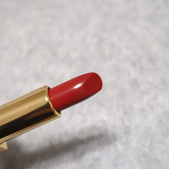 Yves Saint Laurent Rouge Pur Couture Lipstick RM 62 NWOT - Picture 3 of 4